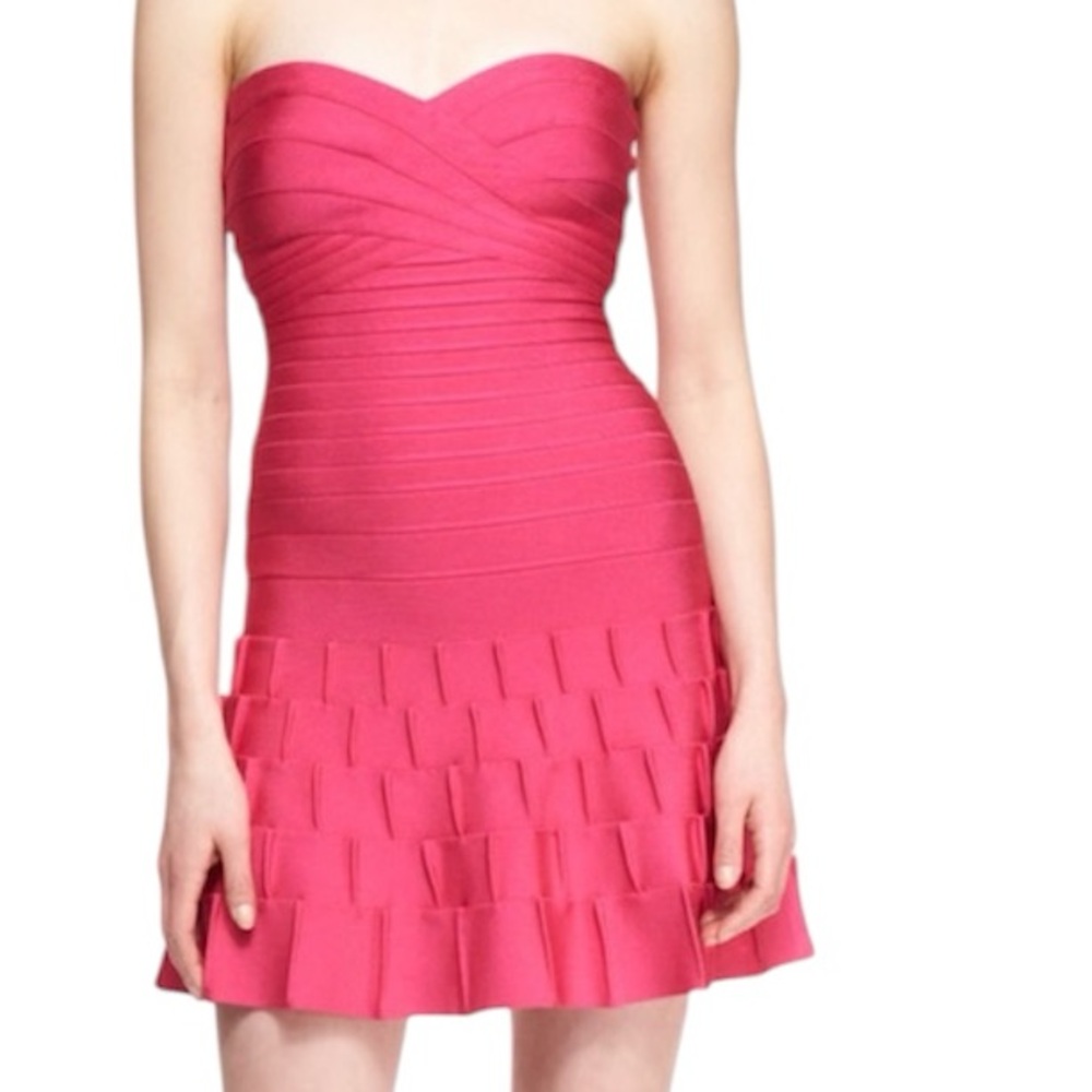 Herve Leger Elegant Pink Strapless Dress. Pleated detailing. Size S. Flattering